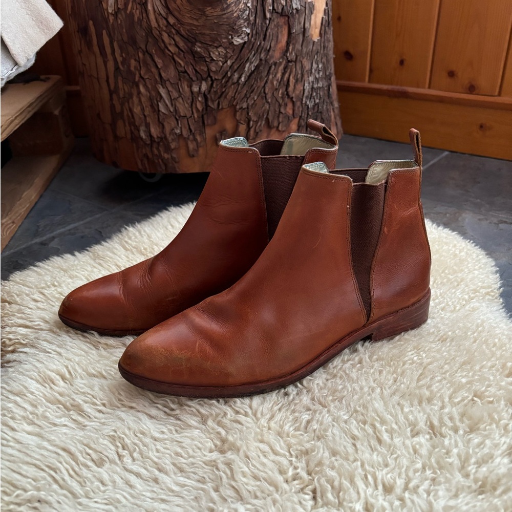Nisolo Cognac Leather Chelsea Boots